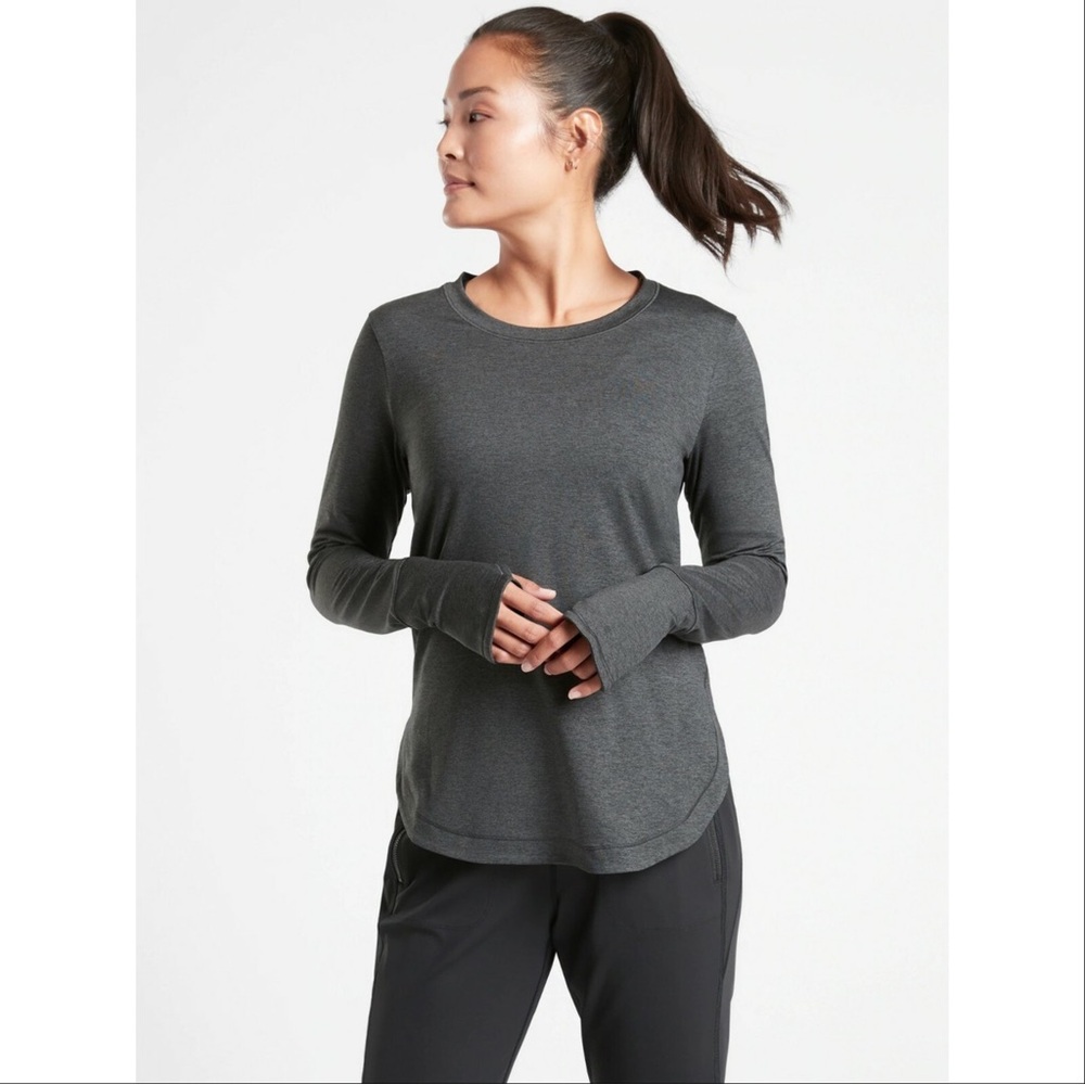 Athleta Charcoal Gray Long-Sleeve Crewneck Top